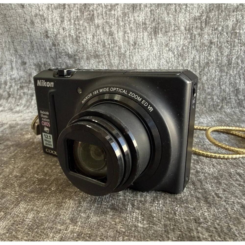 Nikon Coolpix S9100 12.1MP Digital Camera Black Bundle Charger 2 Batteries SD Ca